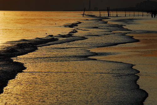 tramonto sulla spiaggia del mare di Jesolo Lido