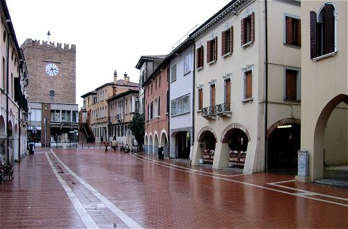 Mestre, piazza Ferretto e il Castello di Mestre