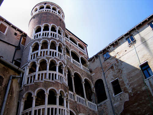 Scala del Bovolo, Venezia