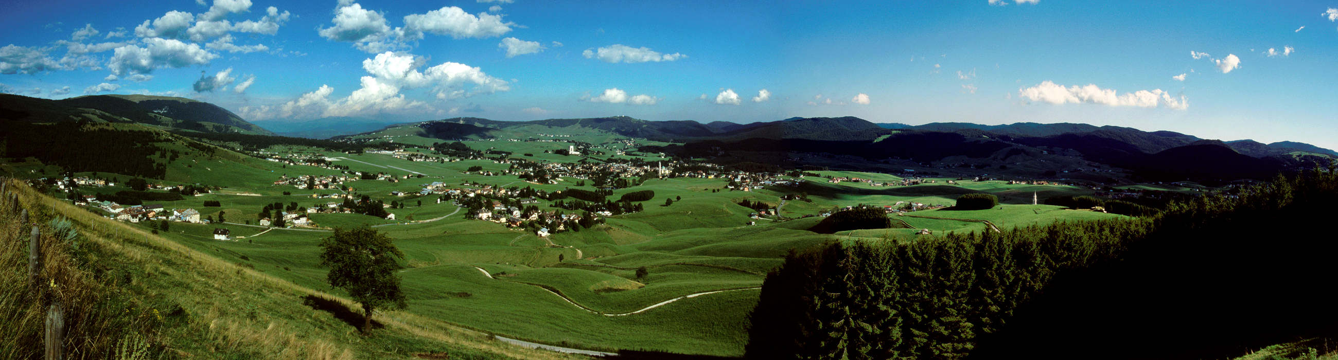 conca di Asiago dai pressi del forte Interrotto a Camporovere