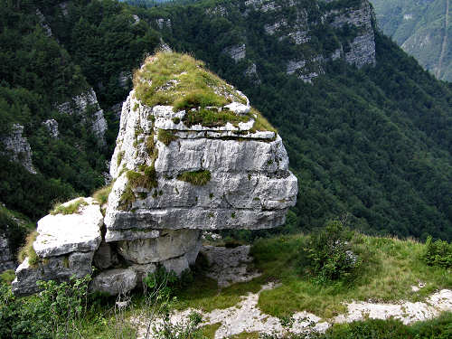 Altar Knotto Rotzo - Altopiano Asiago 7 Comuni