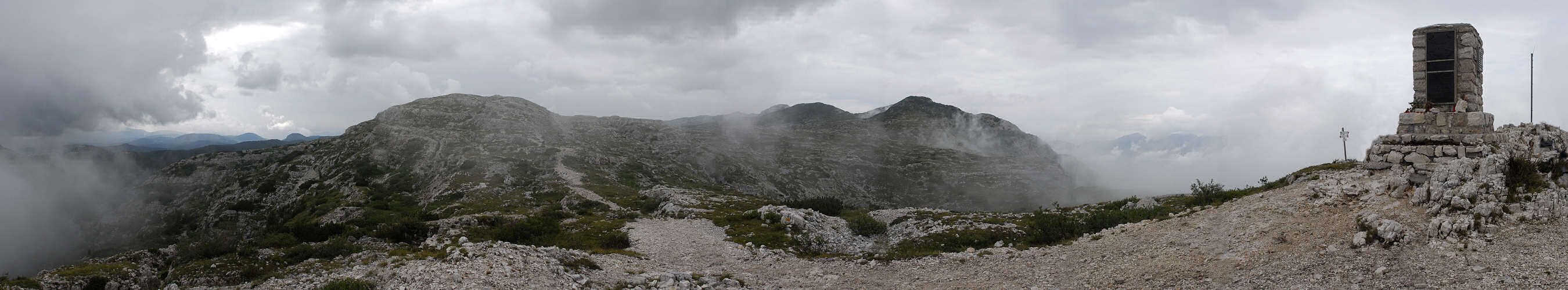 Cima Ortigara, cippo AustroUngarico, Altopiano Asiago Sette Comuni