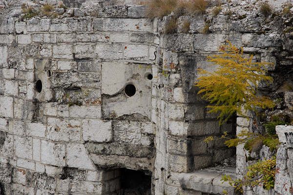 ex forte Dosso delle Somme a Serrada di Folgaria