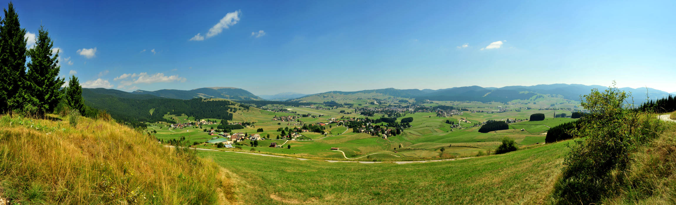 conca di Asiago dai pressi del forte Interrotto a Camporovere