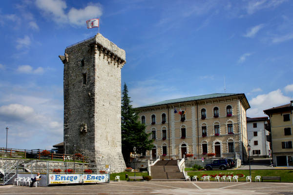 Enego, torre del castello scaligero