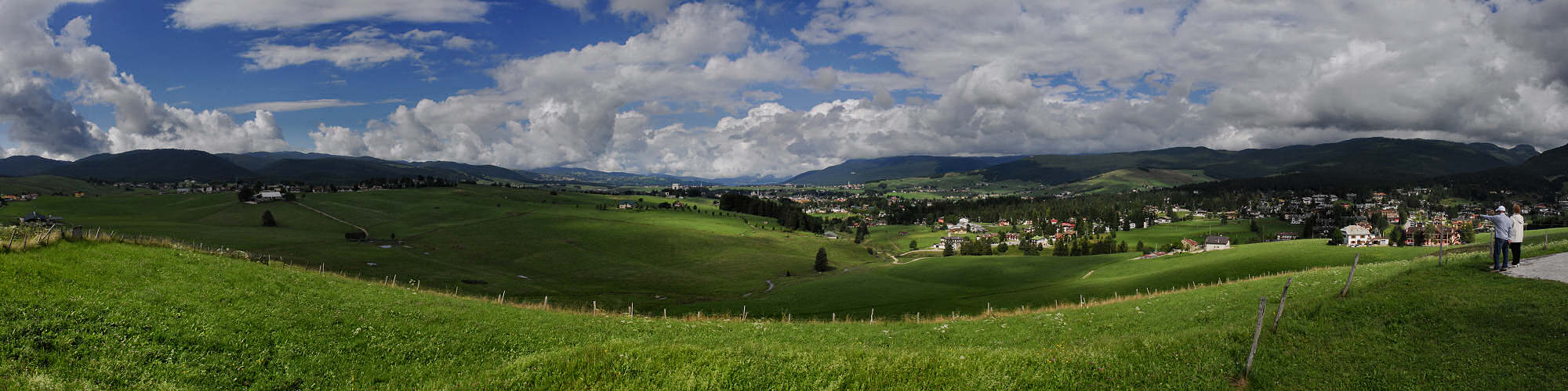 panoramica da Gallio verso Asiago, Altopiano di Asiago Sette Comuni