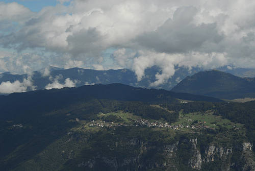 salita al monte Spitz di Tonezza del Cimone