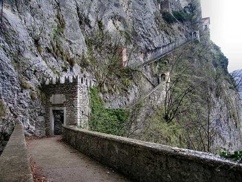 Santuario Madonna della Corona Brentino Belluno Val d'Adige Spiazzi di Ferrara di Monte Baldo