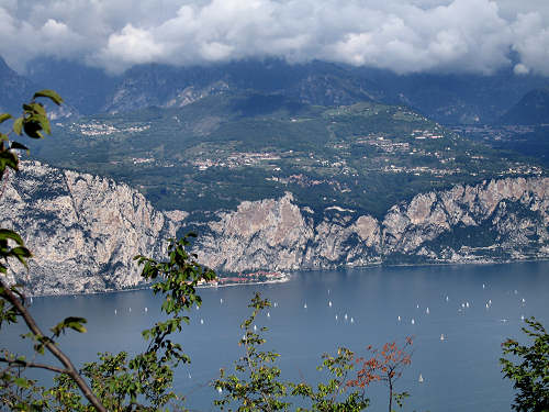 Brenzone, lago di Garda dal monte Baldo