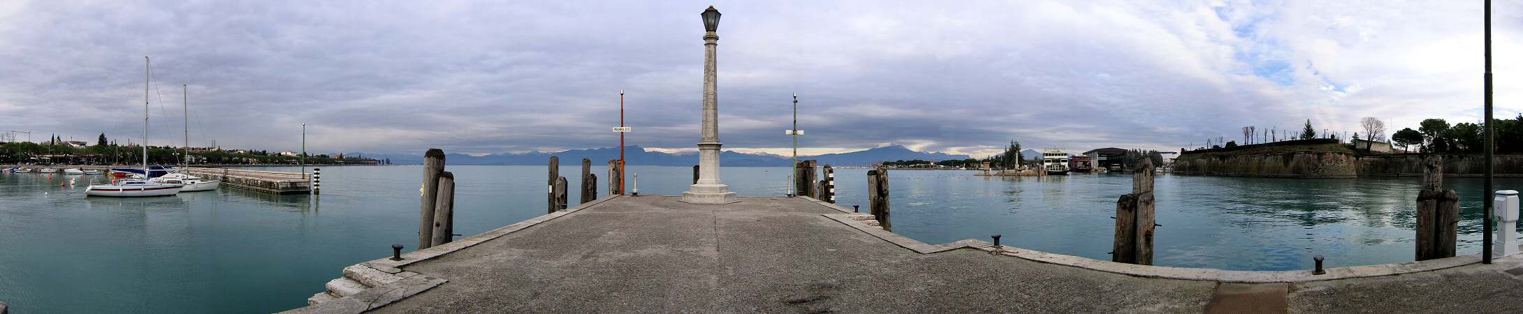 Lago di Garda a Peschiera del Garda