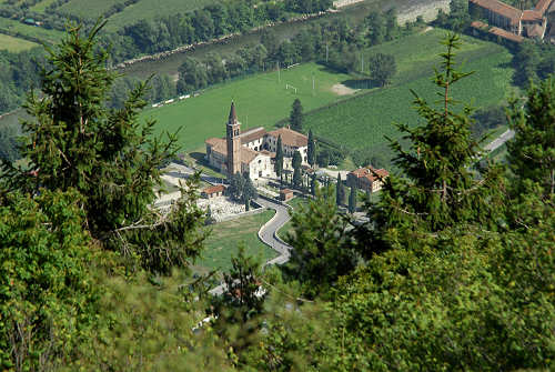 Caluga di Valrovina, Monte Caina a Rubbio