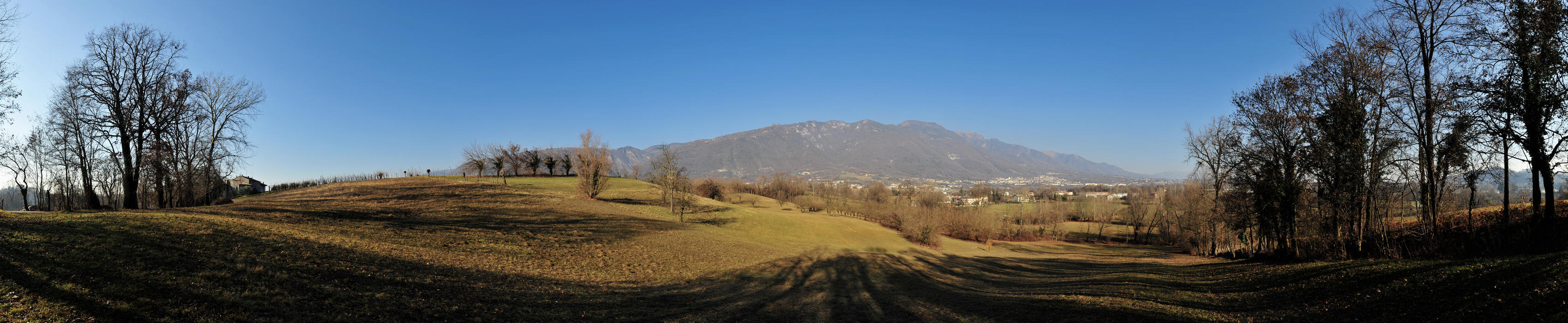 Sentieri Natura Mussolente, le Rive verso il monte Grappa - fotografia panoramica
