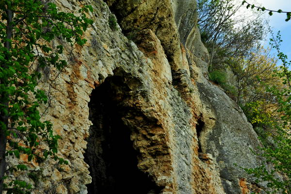passeggiata nei Colli Berici - Castegnero, Nanto, Covoli di Trene, Sermondi, Covolo Murato di Castegnero