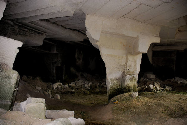 Priare pietra di Zovencedo e San Gottardo, alta Val Liona Valle del Gazzo, Monti Berici