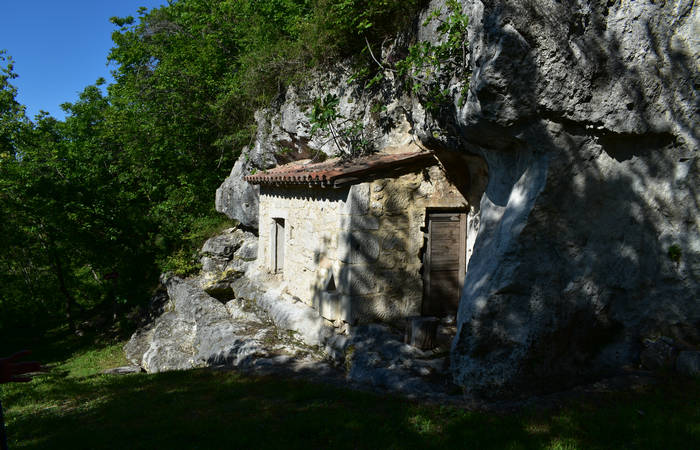 Casa rupestre alla Sengia dei Meoni a Zovencedo nei Colli Berici