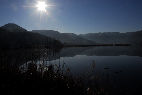 luci d'inverno al lago di Fimon, nei colli Berici