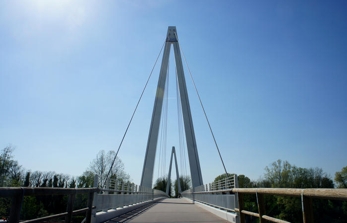 ponte ciclo-pedonale sul fiume Brenta lungo la Treviso-Ostiglia tra Pieve di Curtarolo e Campo San Martino (Padova)