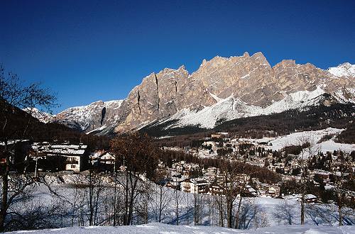 la conca di Cortina d'Ampezzo, Belluno Dolomiti