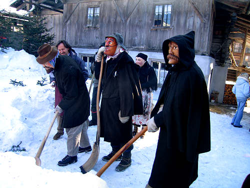 maschere del carnevale di Sappada