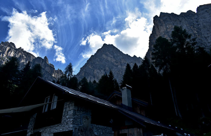 Val di Zoldo - sentiero salita al rifugio Casera Bosconero dal lago di Pontesei