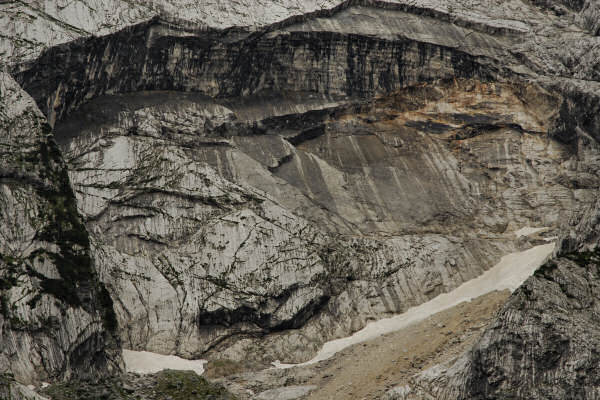 Dolomiti Antelao Val d'Oten Praciadelan Capanna Alpini Cascata Pile