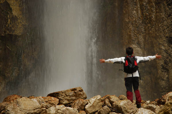 Dolomiti Antelao Val d'Oten Praciadelan Capanna Alpini Cascata Pile