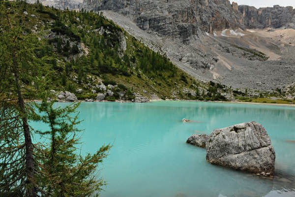 Dolomiti, sentiero passo Tre Croci rifugio Vandelli lago di Sorapiss