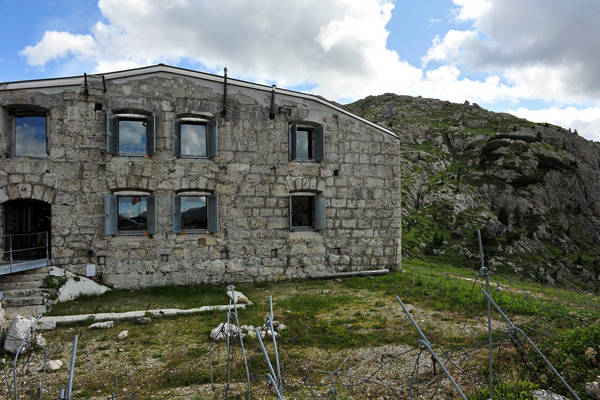 Passo Valparola Forte Tre Sassi, Falzarego Cortina d'Ampezzo