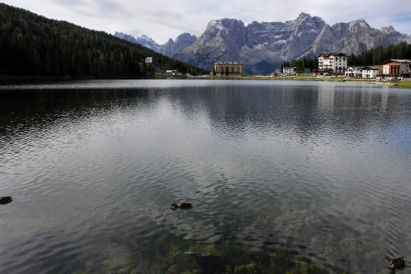 Auronzo di Cadore, lago di Misurina alle Tre Cime di Lavaredo e il Sorapiss