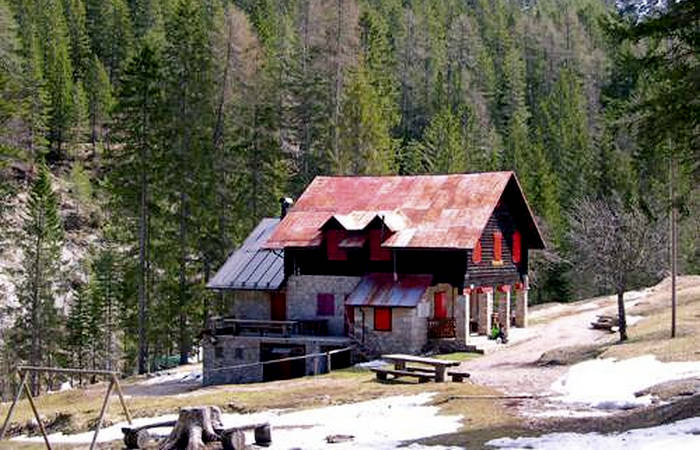 rifugio Pordenone Val Cimoliana Cimolais