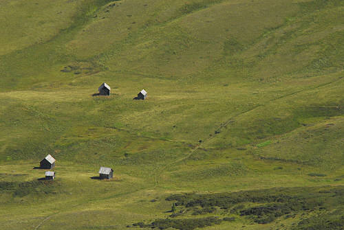 salita al monte Pore da Fedare, strada del passo Giau, Colle Santa Lucia