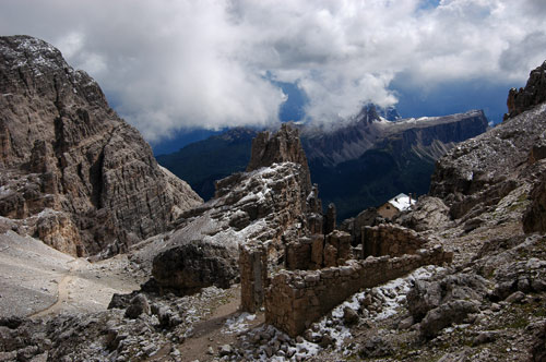 Tofana di Rozes - rifugio Cantore e Croda da Lago
