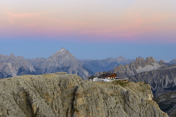 foto alba tramonto nelle Dolomiti dal Lagazuoi Piccolo