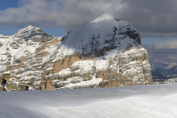 tramonto, notte e alba invernali dal Lagazuoi Piccolo verso le Dolomiti Ampezzane