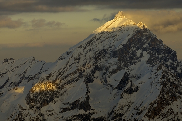tramonto, notte e alba invernali dal Lagazuoi Piccolo verso le Dolomiti Ampezzane