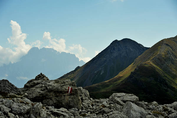 giro dei SetSass con salita a Cima SetSas, passo Valparola rifugio Pralongia