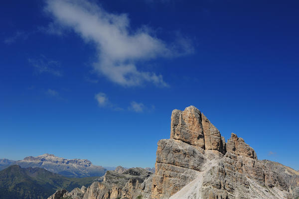 dai pressi del rifugio Nuvolau panorama sulle Dolomiti