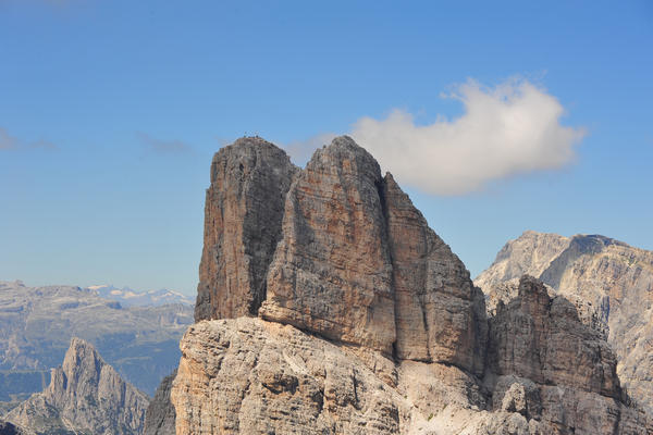 dai pressi del rifugio Nuvolau panorama sulle Dolomiti