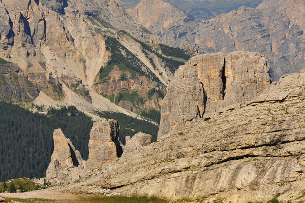dai pressi del rifugio Nuvolau panorama sulle Dolomiti