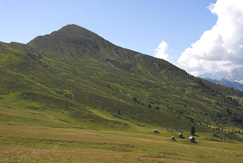 salita al monte Pore da Fedare, strada del passo Giau, Colle Santa Lucia
