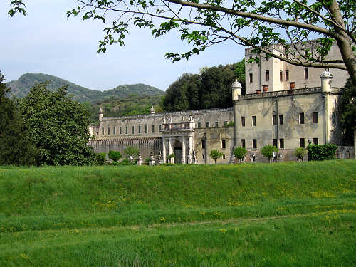 Battaglia Terme, Castello del Catajo