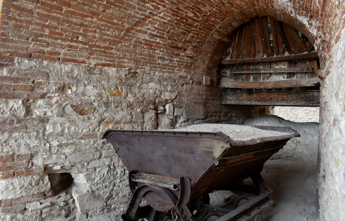 Cinto Euganeo: escursione dal museo di Cava Bomba alla cava di riolite al monte Cinto e al Buso dei Briganti
