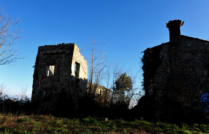 Sentiero Atestino ai ruderi monastero monte Orbieso - Valsanzibio Galzignano Terme Colli Euganei