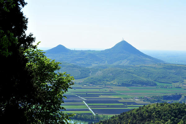 panoramiche su Monselice e la Rocca dal il monte Ricco