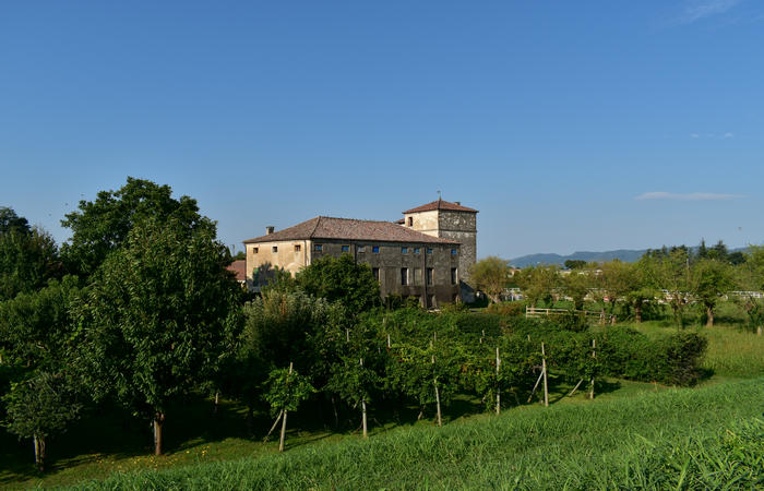 Colli Euganei campagna euganea fiume Bacchiglione, giro cicloturistico Monteortone Monterosso Castello San Martino dela Vaneza Cervarese Santa Croce Praglia