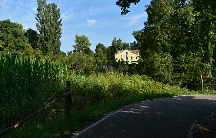 Colli Euganei campagna euganea fiume Bacchiglione, giro cicloturistico Monteortone Monterosso Castello San Martino dela Vaneza Cervarese Santa Croce Praglia