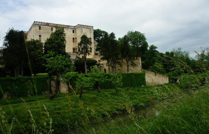 Colli Euganei, giro cicloturistico settore sud-est, Battaglia Terme, Arquà Petrarca, Monselice, Castello del Catajo