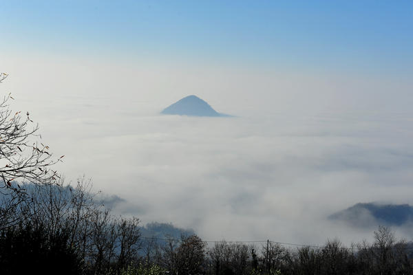 sentiero Lorenzoni sul Monte Venda nei Colli Euganei