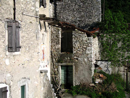 Incino - Lago di Corlo - Rocca di Arsié