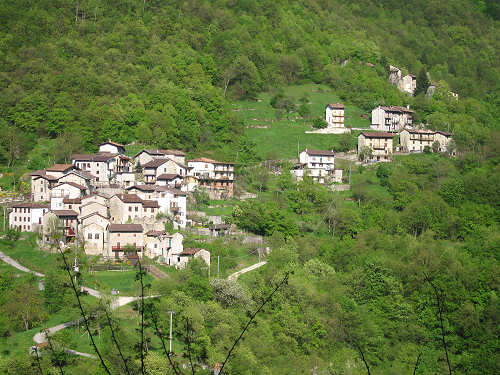 Incino - Lago di Corlo - Rocca di Arsié